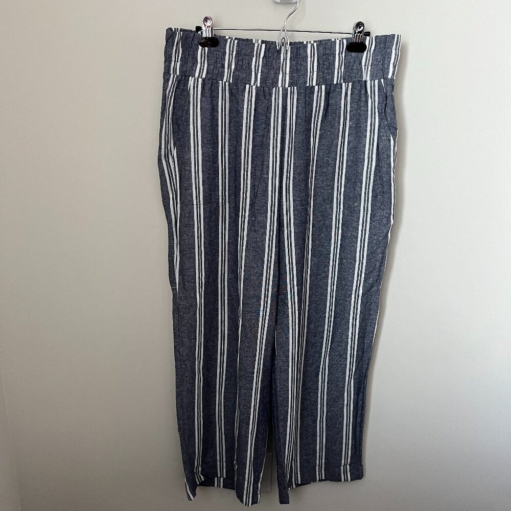 Land 'n Sea Blue and White Stripe Linen Crop Pant L NWOT